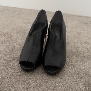 Black Women's Shoes